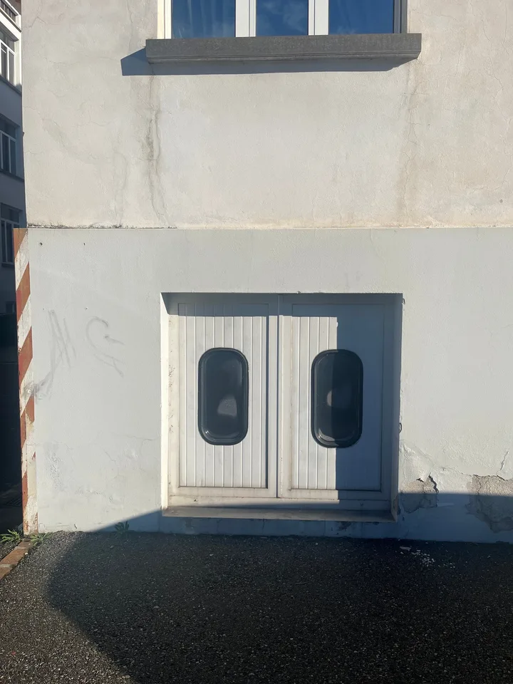 Lager/Depot von 165 m² mit Parkplatz in Balerna