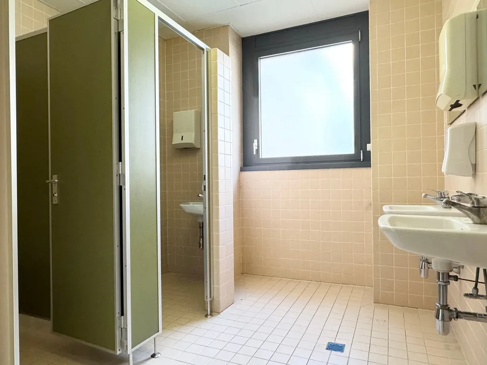 Büro in strategischer Lage und mit Klimaanlage – Foto 10 von 11