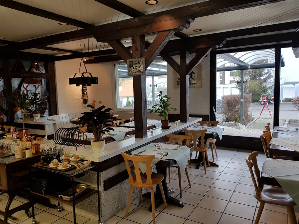 Charmantes Dorf Restaurant mit grosser Terrasse in Niederwil SG zu vermieten