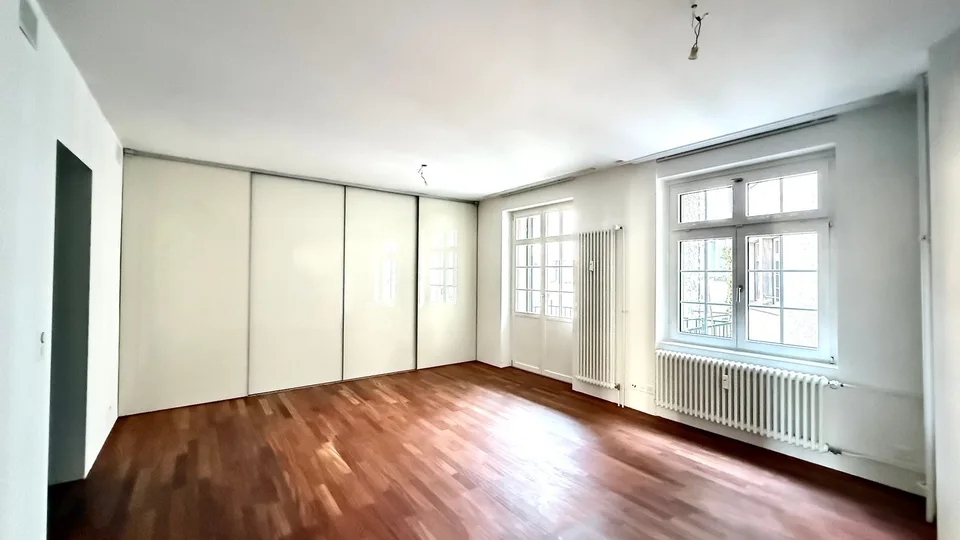 Elegante City-Wohnung in historischer Liegenschaft – Foto 7 von 16