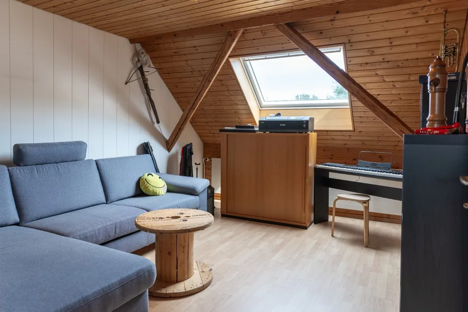 Charmante 4-Zimmer-Dachwohnung an ruhiger Lage