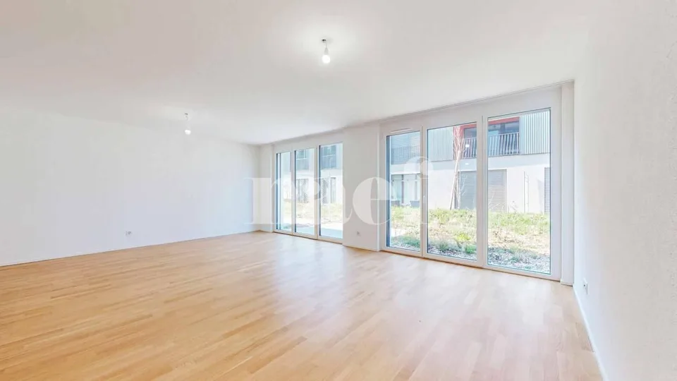 Neue 2.5-Zimmer-Wohnung