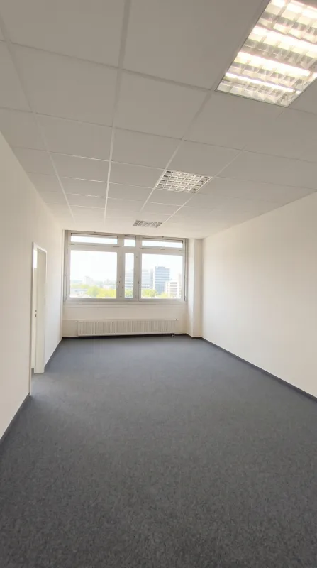Lavora in modo intelligente a Regensdorf - spazi aziendali moderni incl. zona comunitaria
