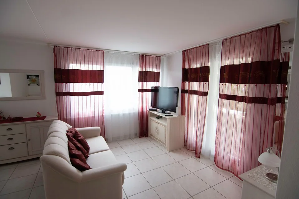Moderne 2.5-Zimmer-Wohnung mit 30m2 Terrasse in Dielsdorf Zürich