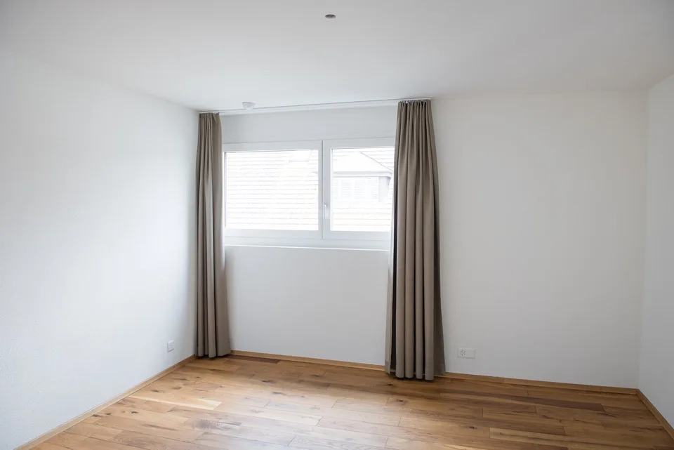 Moderne 3.5-Zimmer-Dachwohnung mit grosser Terrasse in Oberentfelden