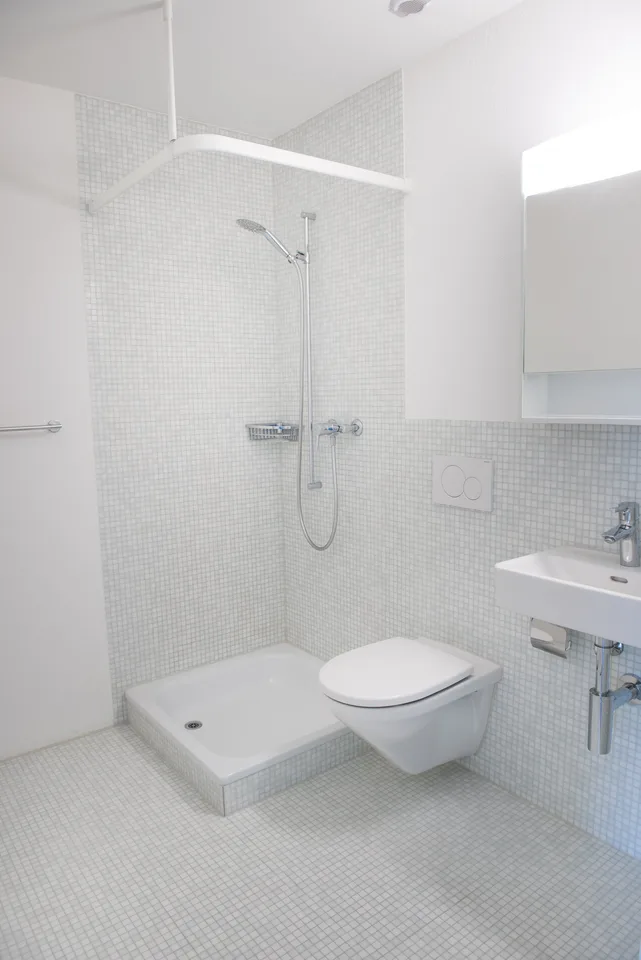 Moderne 3.5-Zimmer-Dachwohnung mit grosser Terrasse in Oberentfelden