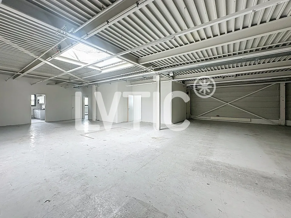 Sala di esposizione, uffici, locali di 1665 m2 divisibili in affitto a Conthey – foto 10 di 13