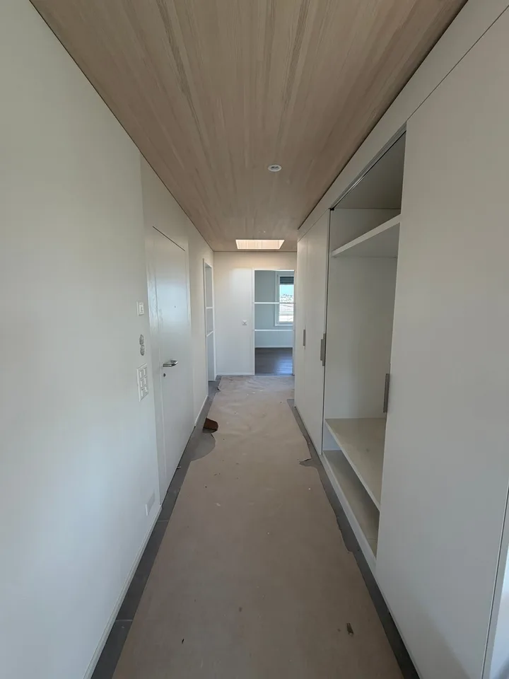 Appartamento appena ristrutturato in una posizione centrale a Thalwil con vista sul lago