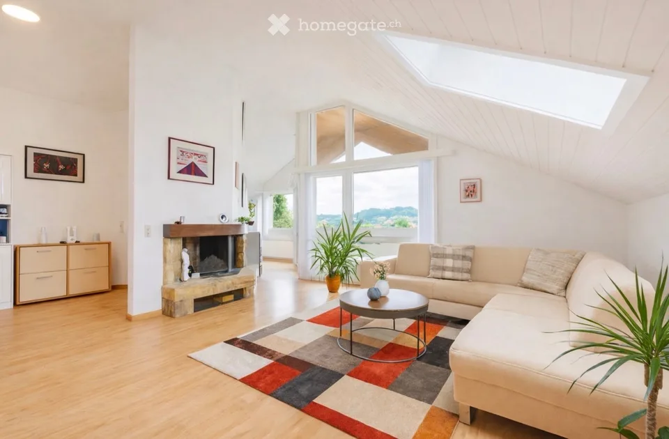 Moderne 4.5-Zimmer-Dachwohnung in bester Lage