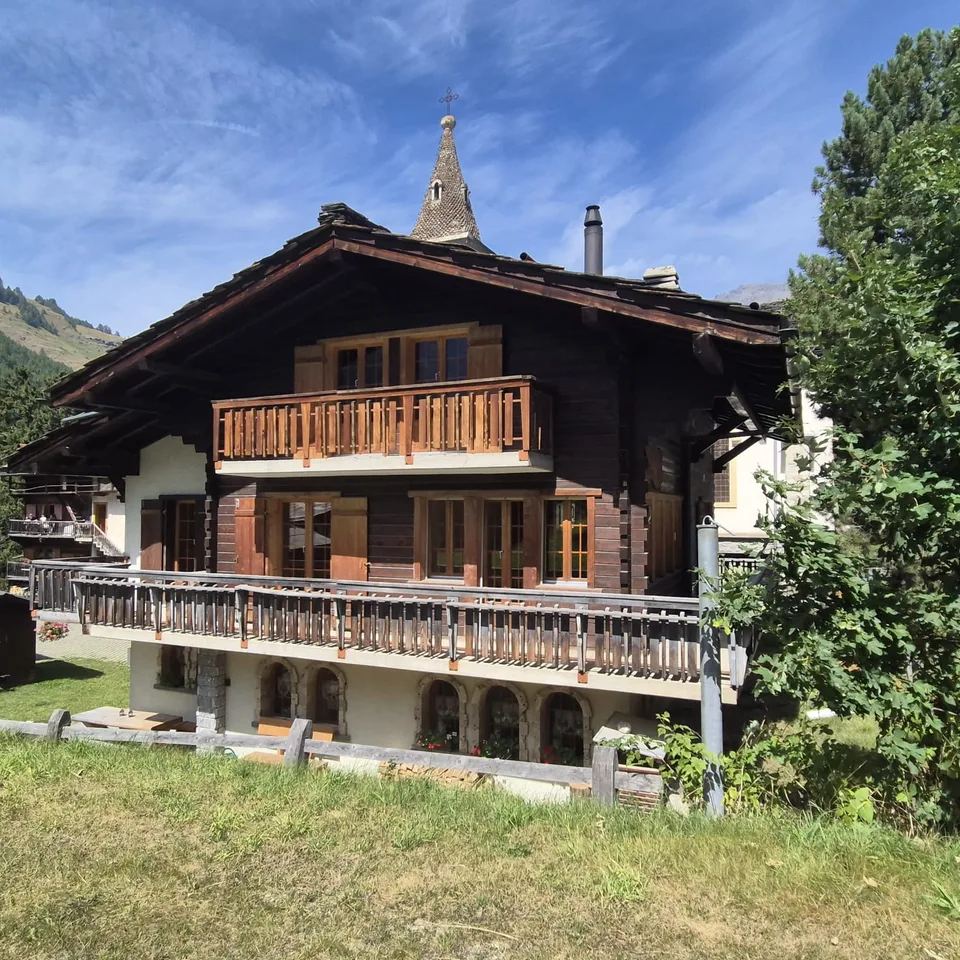 Chalet consisting of two apartments - 160 m2 - Les Haudères