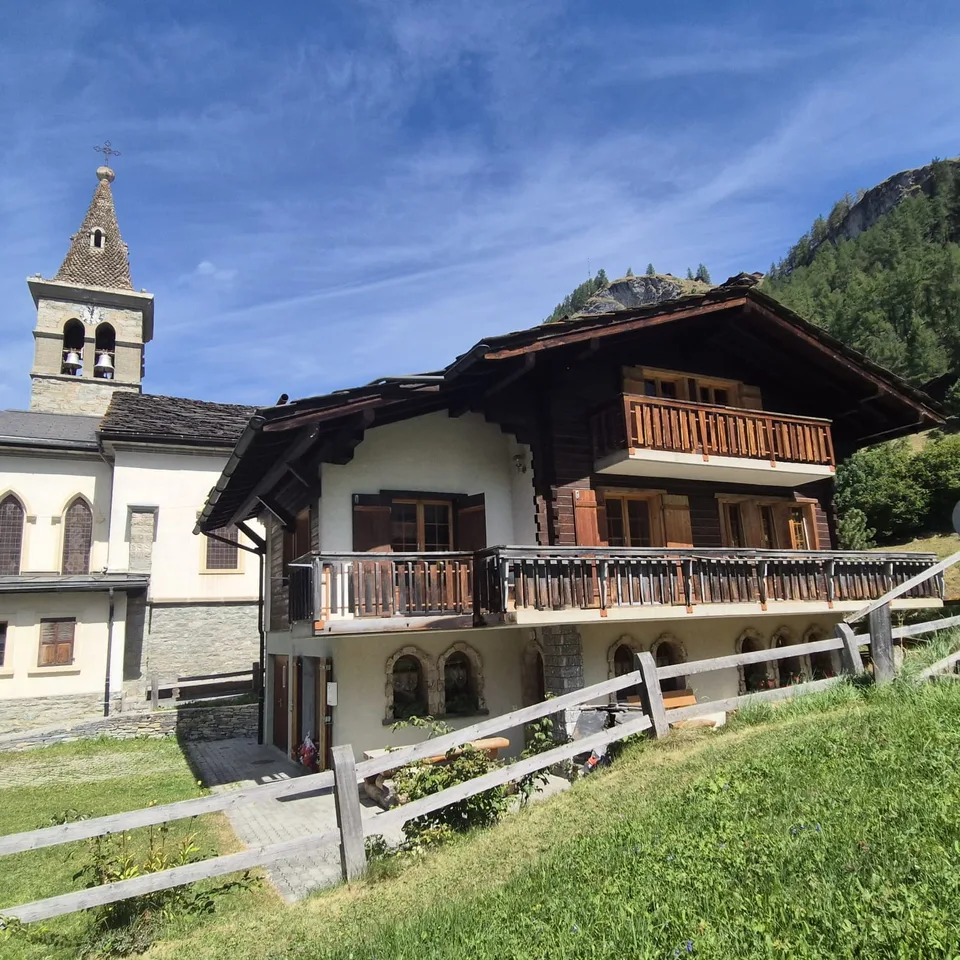 Chalet consisting of two apartments - 160 m2 - Les Haudères