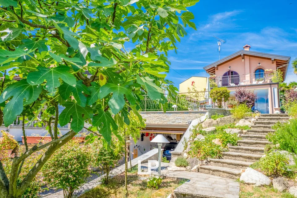 Independent Villa in Meina