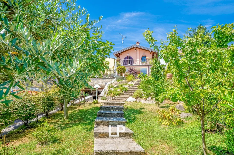 Independent Villa in Meina