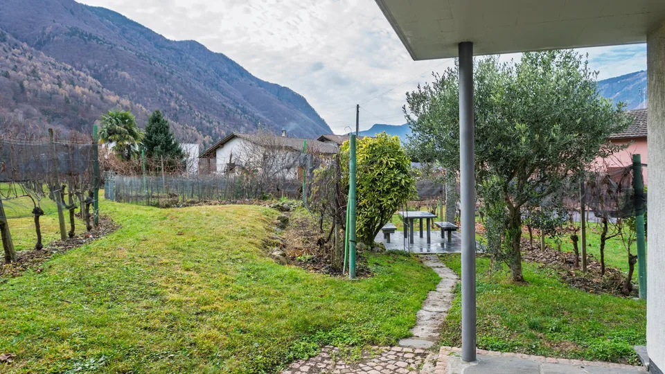 Großes Haus mit Garten in Roveredo – Foto 12 von 30