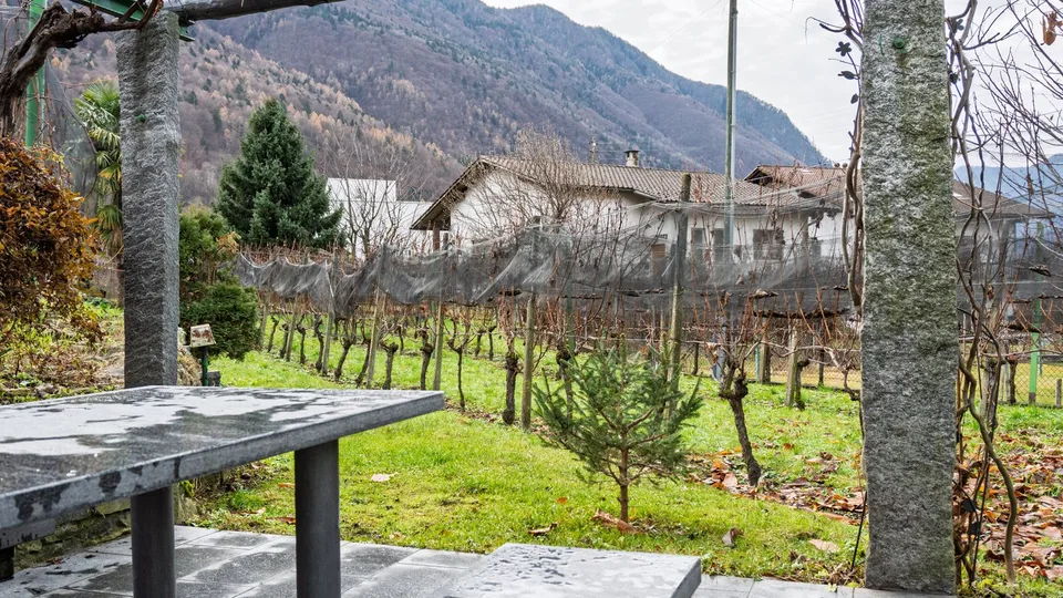 Großes Haus mit Garten in Roveredo – Foto 14 von 30