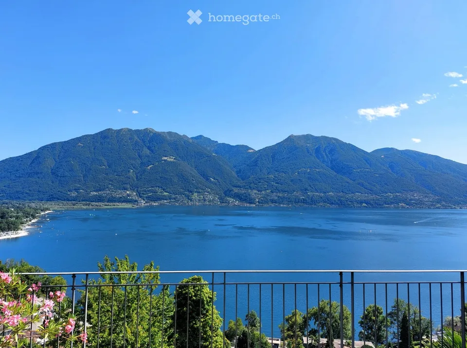 Villa mit traumhafter Seesicht - Villa con bella vista lago