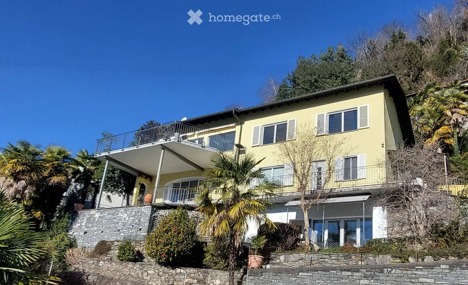 Villa mit traumhafter Seesicht - Villa con bella vista lago