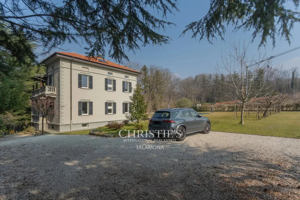 Villa storica dell'inizio del 20esimo secolo a Gemonio, Lago Maggiore – foto 7 di 13