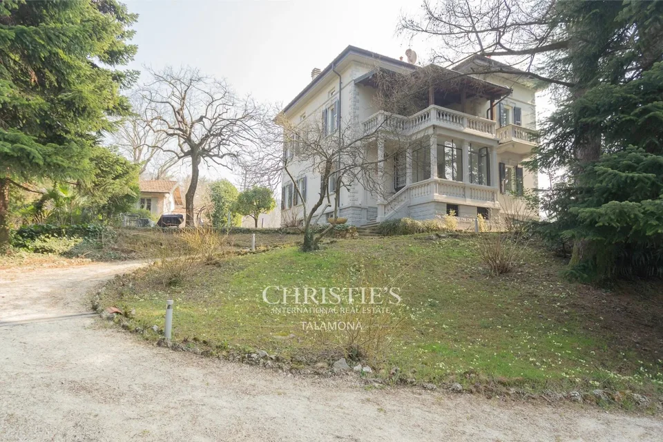 Villa storica dell'inizio del 20esimo secolo a Gemonio, Lago Maggiore – foto 6 di 13