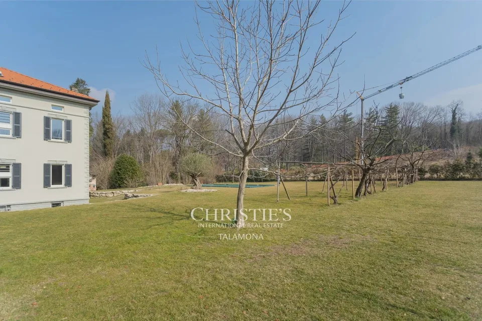 Villa storica dell'inizio del 20esimo secolo a Gemonio, Lago Maggiore – foto 9 di 13