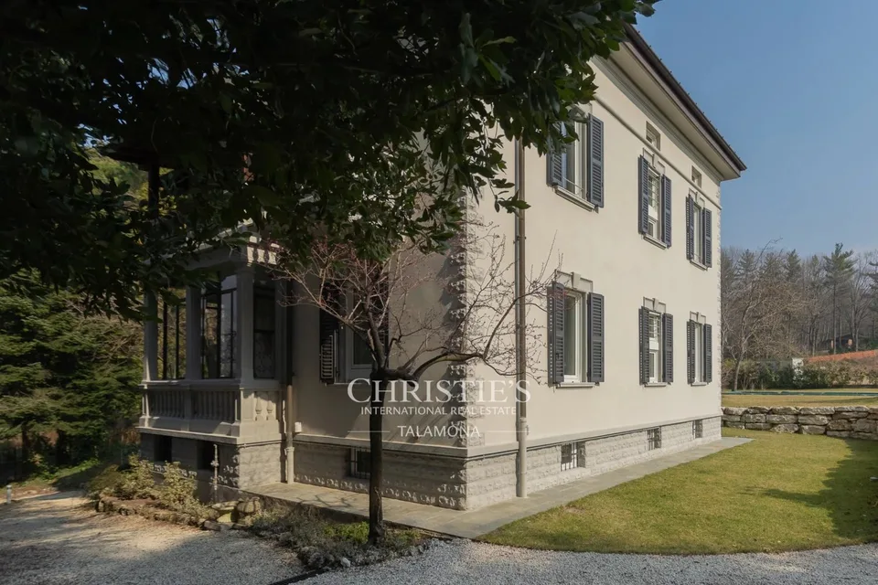Villa storica dell'inizio del 20esimo secolo a Gemonio, Lago Maggiore – foto 8 di 13