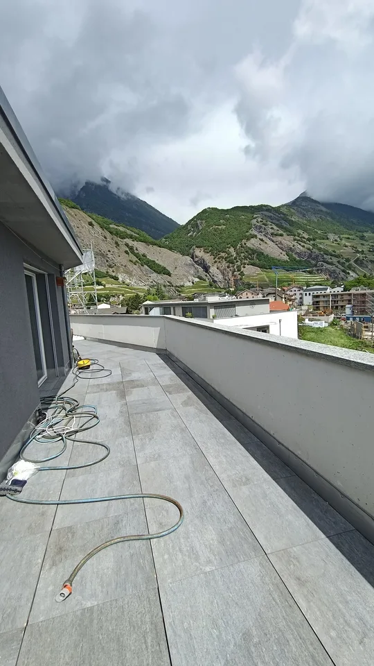 Prächtige Eckwohnung mit 66 m2 Panoramaterrasse – Foto 9 von 16