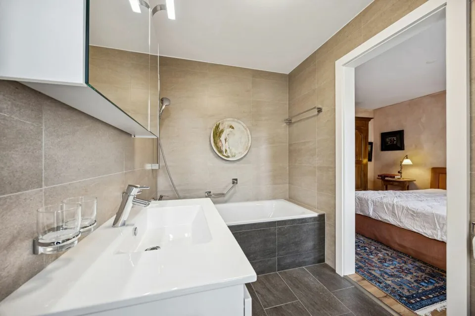 Stilvolle 4.5-Zimmer-Etagenwohnung in ruhiger Lage von Savièse