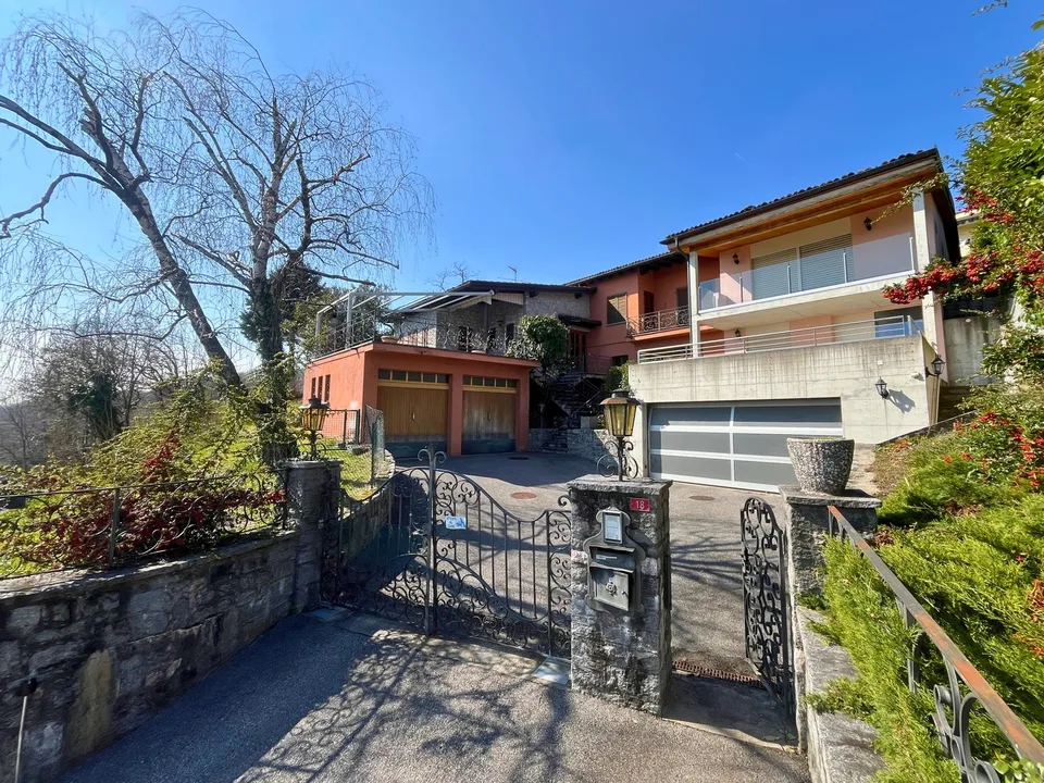 Prächtiges Zweifamilienhaus mit Pool und offenem Blick – Besazio – Foto 14 von 18