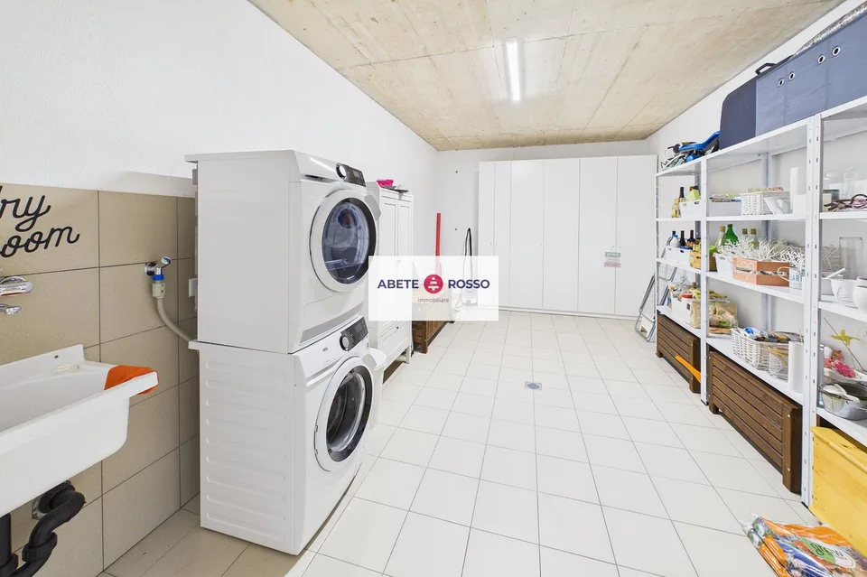 Prächtiges Dachgeschoss mit 4,5 Zimmern, großer Terrasse und modernen Ausstattungen. – Foto 30 von 30