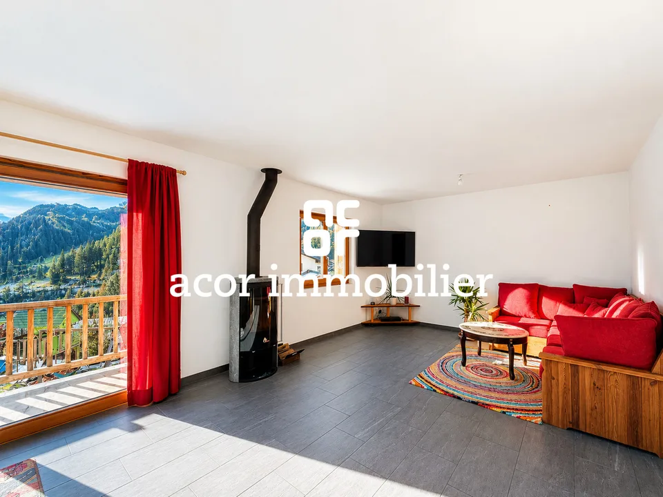 Chalet lumineux à Evolène avec vue dégagée sur les montagnes