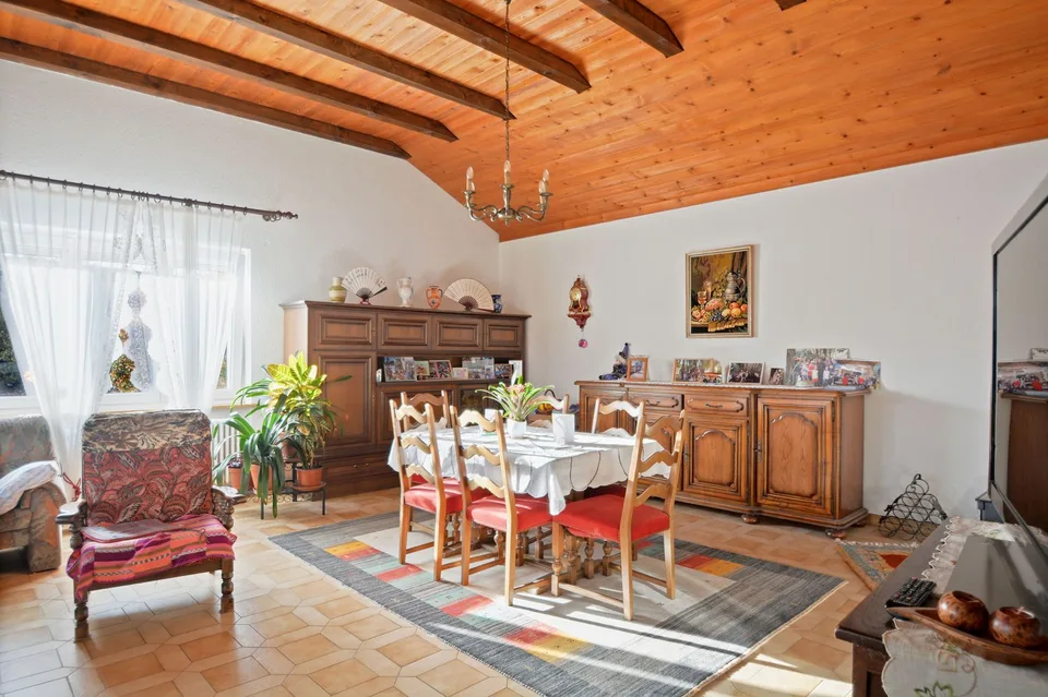 Casa di villaggio con 6.5 locali a Fahy