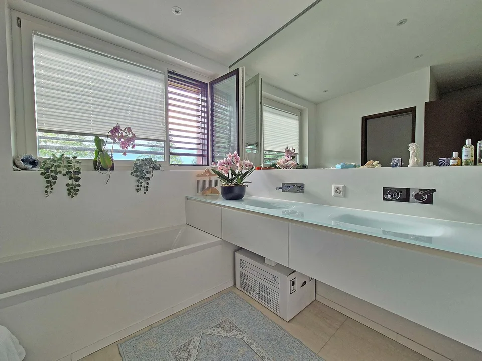 Stupenda villa in stile minimal con Standard Minergie – foto 11 di 12