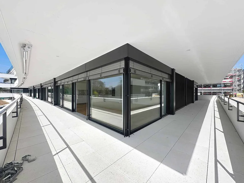 Luxueux 4.5 pièces traversant avec balcon couvert de 76m2 – photo 10 sur 14