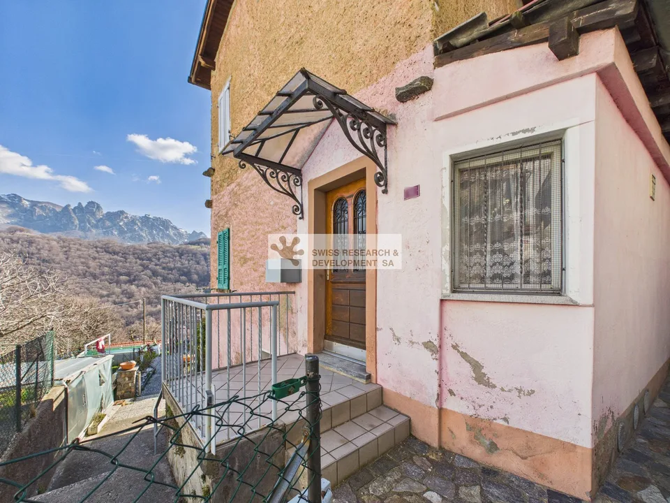 CARATTERISTICO APPARTAMENTO DI 3,5 LOCALI CON GIARDINO E GRANDE POTENZIALE  - ZWEITWOHNSITZ
