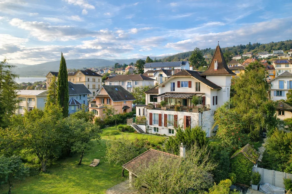 Maison de maître composée de 2 appartements
