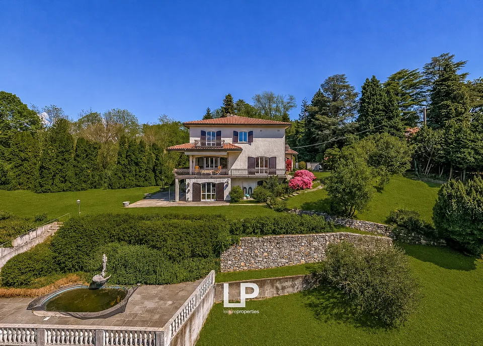 Villa mit Panoramablick auf den Lago Maggiore in Leggiuno