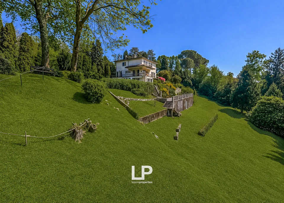 Villa con vista panoramica sul Lago Maggiore a Leggiuno – foto 10 di 13