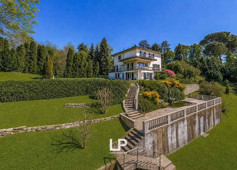 Villa mit Panoramablick auf den Lago Maggiore in Leggiuno