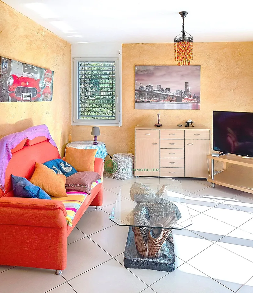 Cheyres (DE) - Haus 5,5 Zimmer - Wohngebiet - 300 Meter vom See