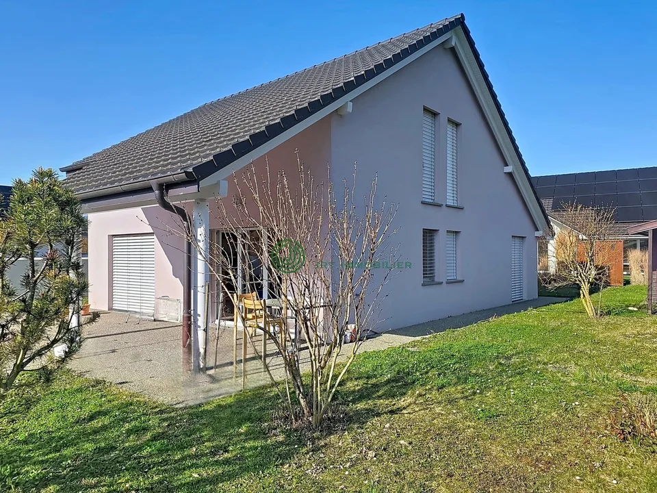 Cheyres (DE) - Haus 5,5 Zimmer - Wohngebiet - 300 Meter vom See