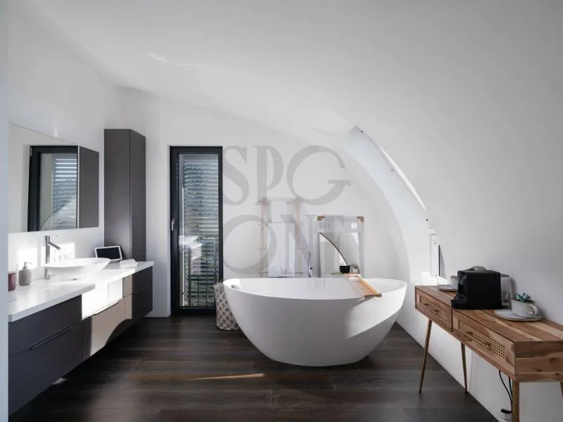 Luxus-Penthouse mit 6.5 Zimmern und spektakulärer Aussicht – Foto 7 von 11