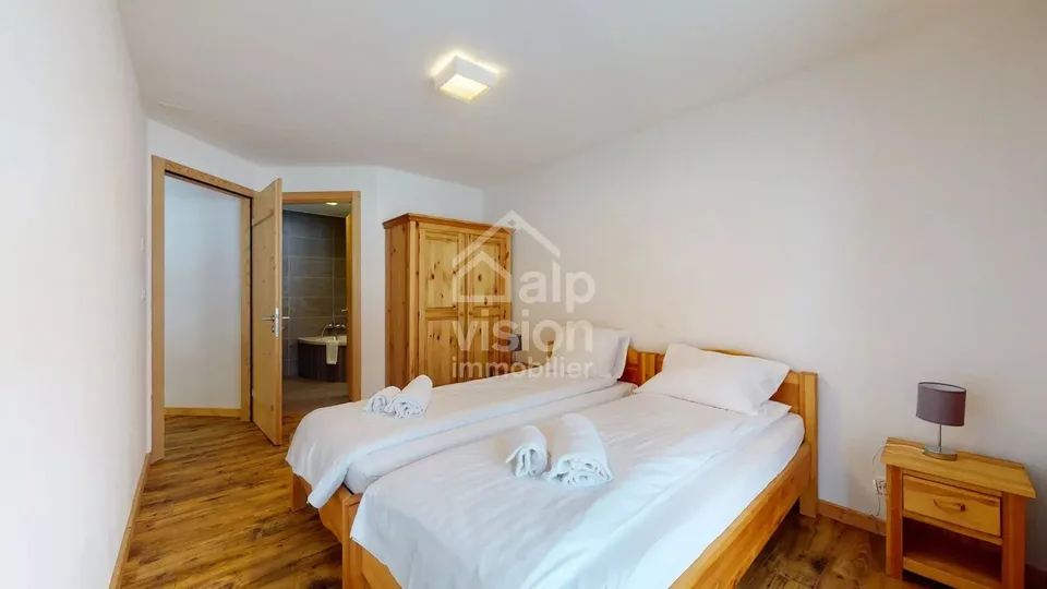 APPARTEMENT 3.5 AUßERGEWÖHNLICH SKI IN SKI OUT IN VEYSONNAZ