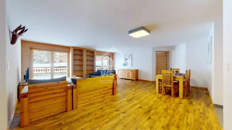 APPARTEMENT 3.5 VON AUSSERGEWÖHNLICHER SCHÖNHEIT SKI IN SKI OUT IN VEYSONNAZ – Foto 11 von 13