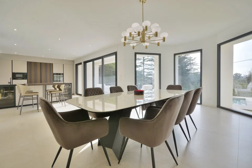 Villa contemporanea ristrutturata – 320 m² – Châteauneuf-Grasse (06560) – Costa Azzurra
