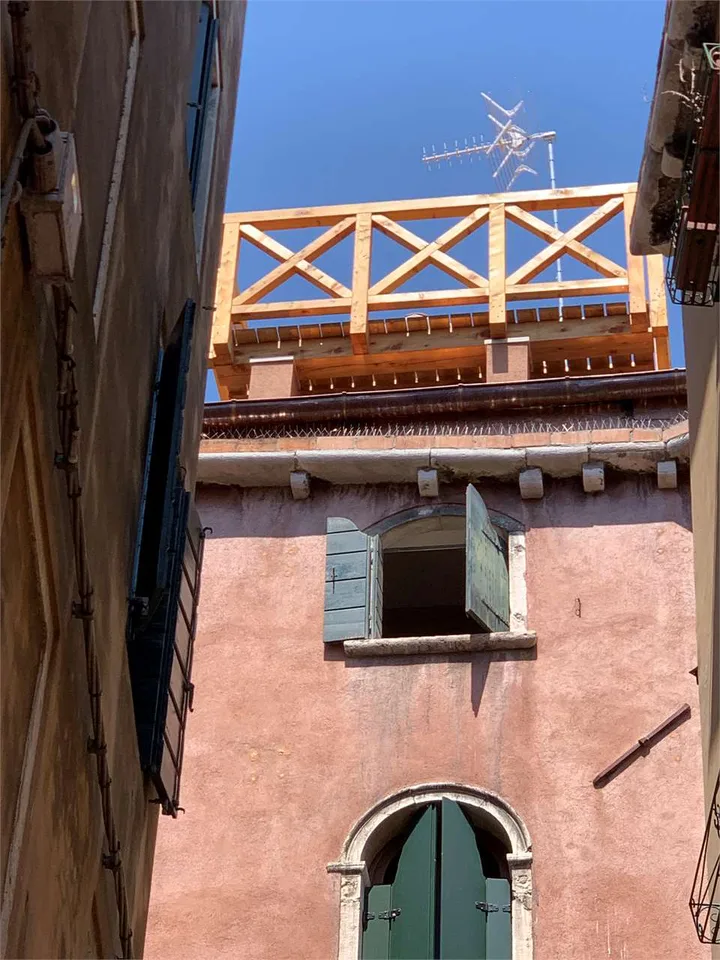 Splendido attico nel centro di Venezia – foto 10 di 13