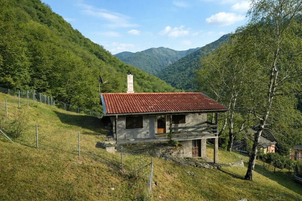 Typisches Berghaus im Val Morobbia – Foto 9 von 14