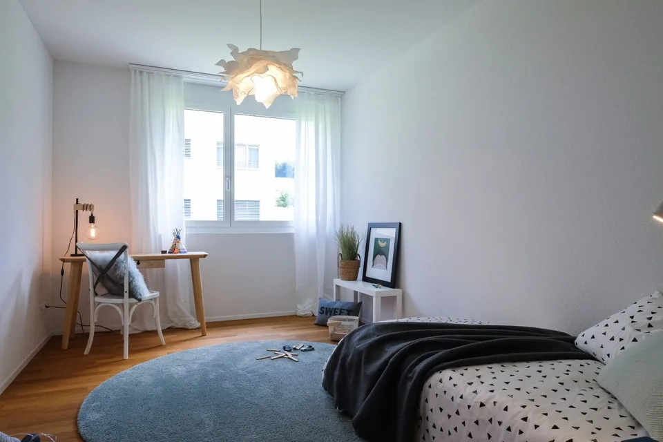 Exklusive 3.5-Zimmerwohnung im 2.OG mit Panorama ins Grüne – Foto 9 von 16