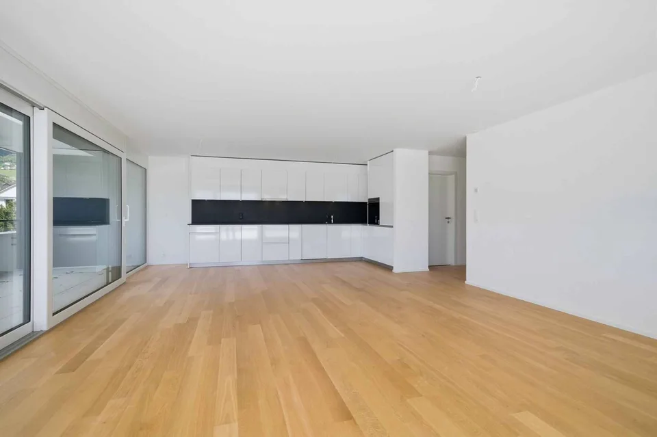 Neue Wohnung von hohem Standard - 4,5 Zimmer in Ecklage mit Terrasse von 164m²