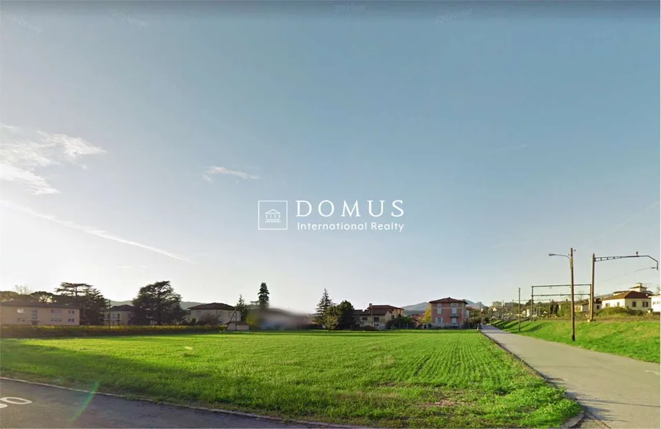 Bauland von 2113 m²