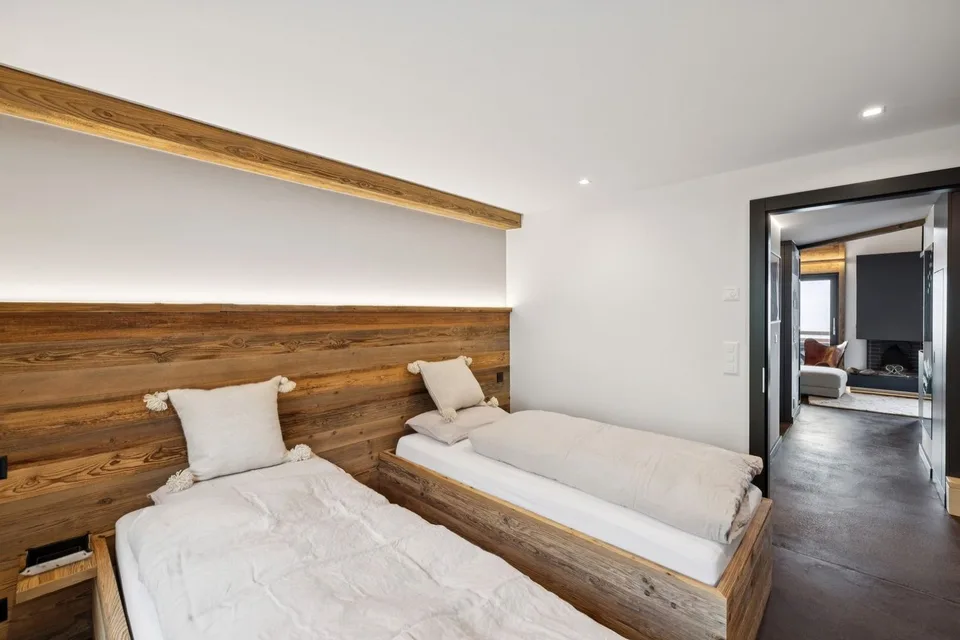 Dachgeschoss - 4,5 Zimmer - Thermales Wohlbefinden und Skiing vor den 4 Tälern – Foto 8 von 9